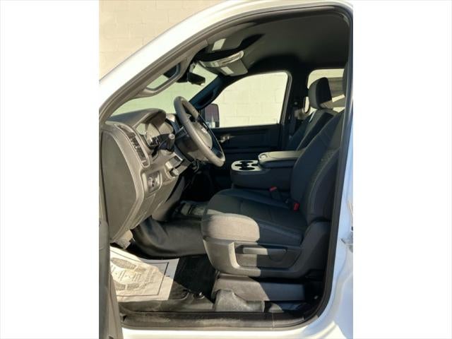 2026 RAM Ram 5500 Chassis Cab RAM 5500 TRADESMAN CHASSIS CREW CAB 4X4 60' CA