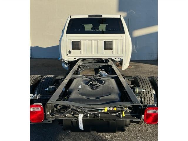 2026 RAM Ram 5500 Chassis Cab RAM 5500 TRADESMAN CHASSIS CREW CAB 4X4 60' CA