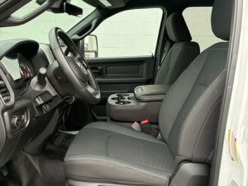 2026 RAM Ram 5500 Chassis Cab RAM 5500 TRADESMAN CHASSIS CREW CAB 4X4 60' CA