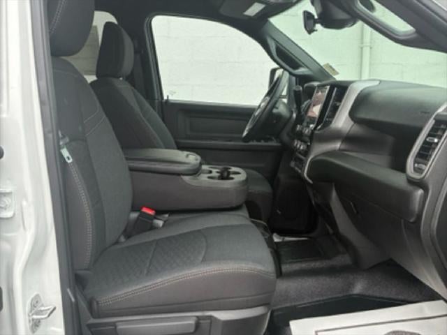 2026 RAM Ram 5500 Chassis Cab RAM 5500 TRADESMAN CHASSIS CREW CAB 4X4 60' CA