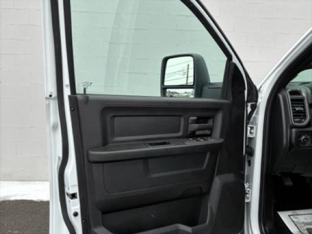 2026 RAM Ram 5500 Chassis Cab RAM 5500 TRADESMAN CHASSIS CREW CAB 4X4 60' CA