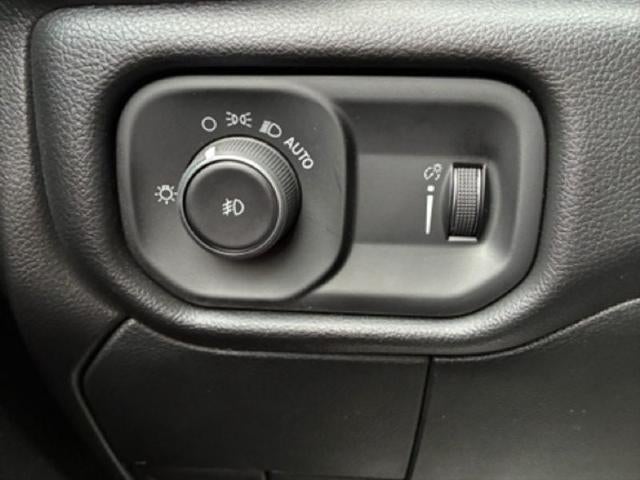 2026 RAM Ram 5500 Chassis Cab RAM 5500 TRADESMAN CHASSIS CREW CAB 4X4 60' CA