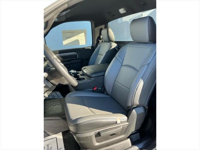 2026 RAM Ram 3500 Chassis Cab RAM 3500 TRADESMAN CHASSIS REGULAR CAB 4X4 60' CA