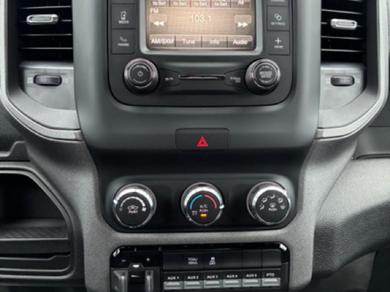 2024 RAM 3500 Chassis Tradesman/SLT/Laramie/Limited