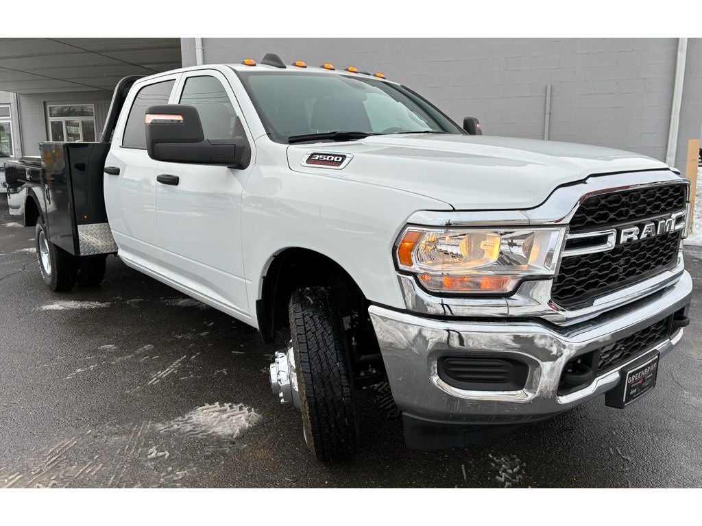 2024 RAM 3500 Chassis Tradesman/SLT/Laramie/Limited