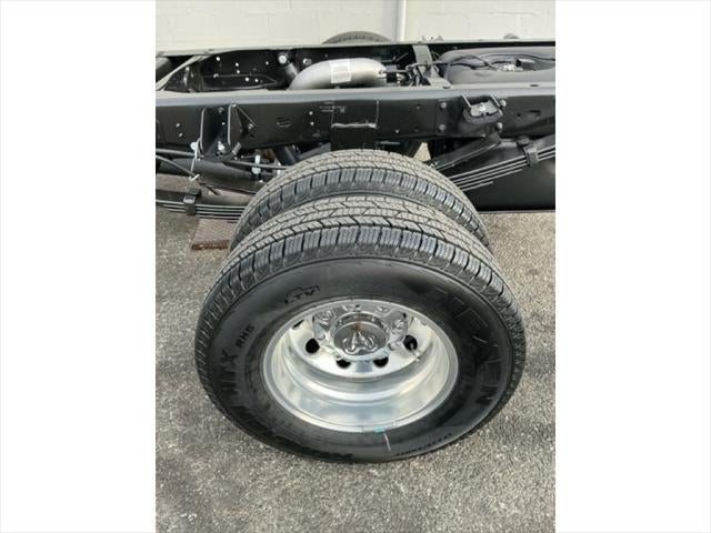 2026 RAM Ram 3500 Chassis Cab RAM 3500 TRADESMAN CREW CAB CHASSIS 4X4 60' CA