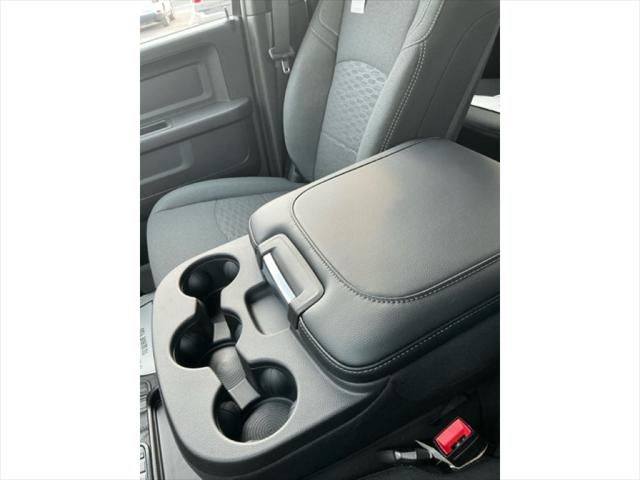 2026 RAM Ram 3500 Chassis Cab RAM 3500 TRADESMAN CREW CAB CHASSIS 4X4 60' CA