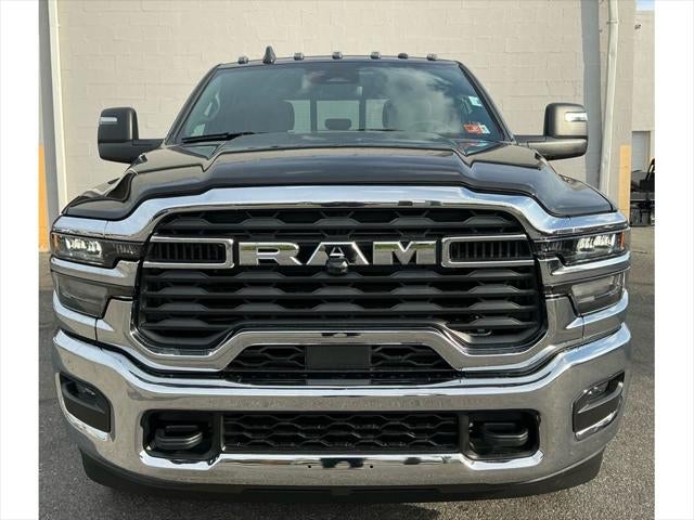 2026 RAM Ram 3500 Chassis Cab RAM 3500 TRADESMAN CREW CAB CHASSIS 4X4 60' CA