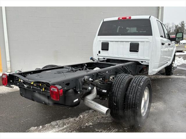 2026 RAM Ram 3500 Chassis Cab RAM 3500 BIG HORN CREW CAB CHASSIS 4X4 60' CA