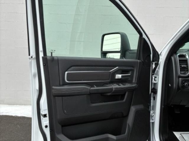 2026 RAM Ram 3500 Chassis Cab RAM 3500 BIG HORN CREW CAB CHASSIS 4X4 60' CA