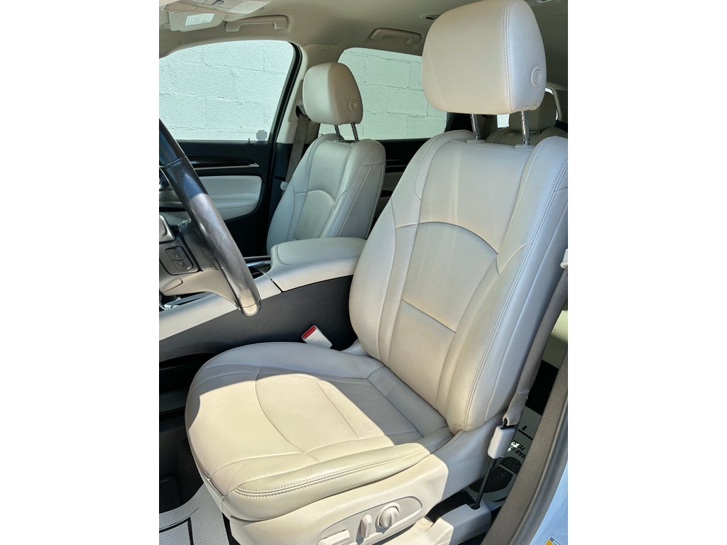 2023 Buick Enclave Essence AWD
