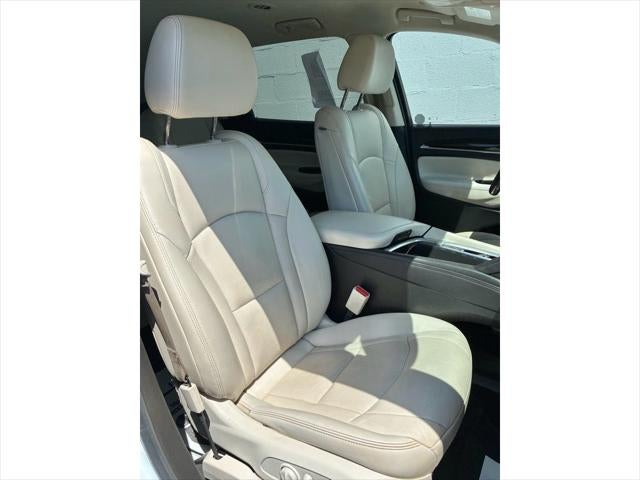 2023 Buick Enclave Essence AWD