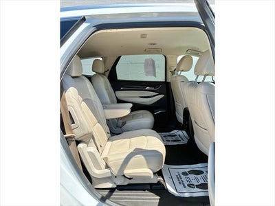 2023 Buick Enclave Essence AWD