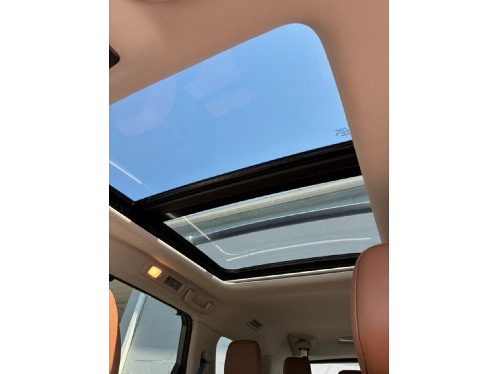 2023 Nissan Pathfinder Platinum 4WD