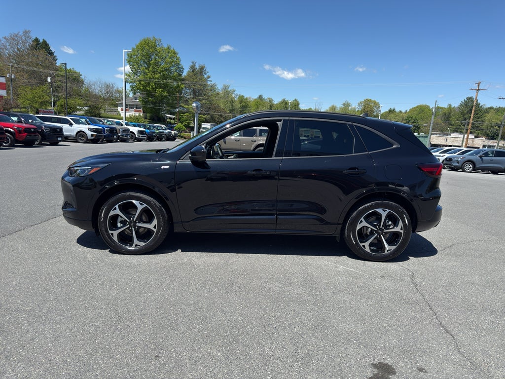 2025 Ford Escape ST-Line Elite