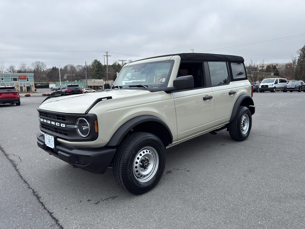 2025 Ford Bronco Base