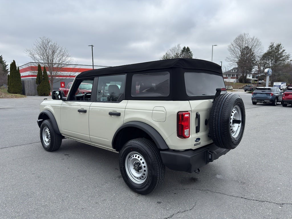 2025 Ford Bronco Base