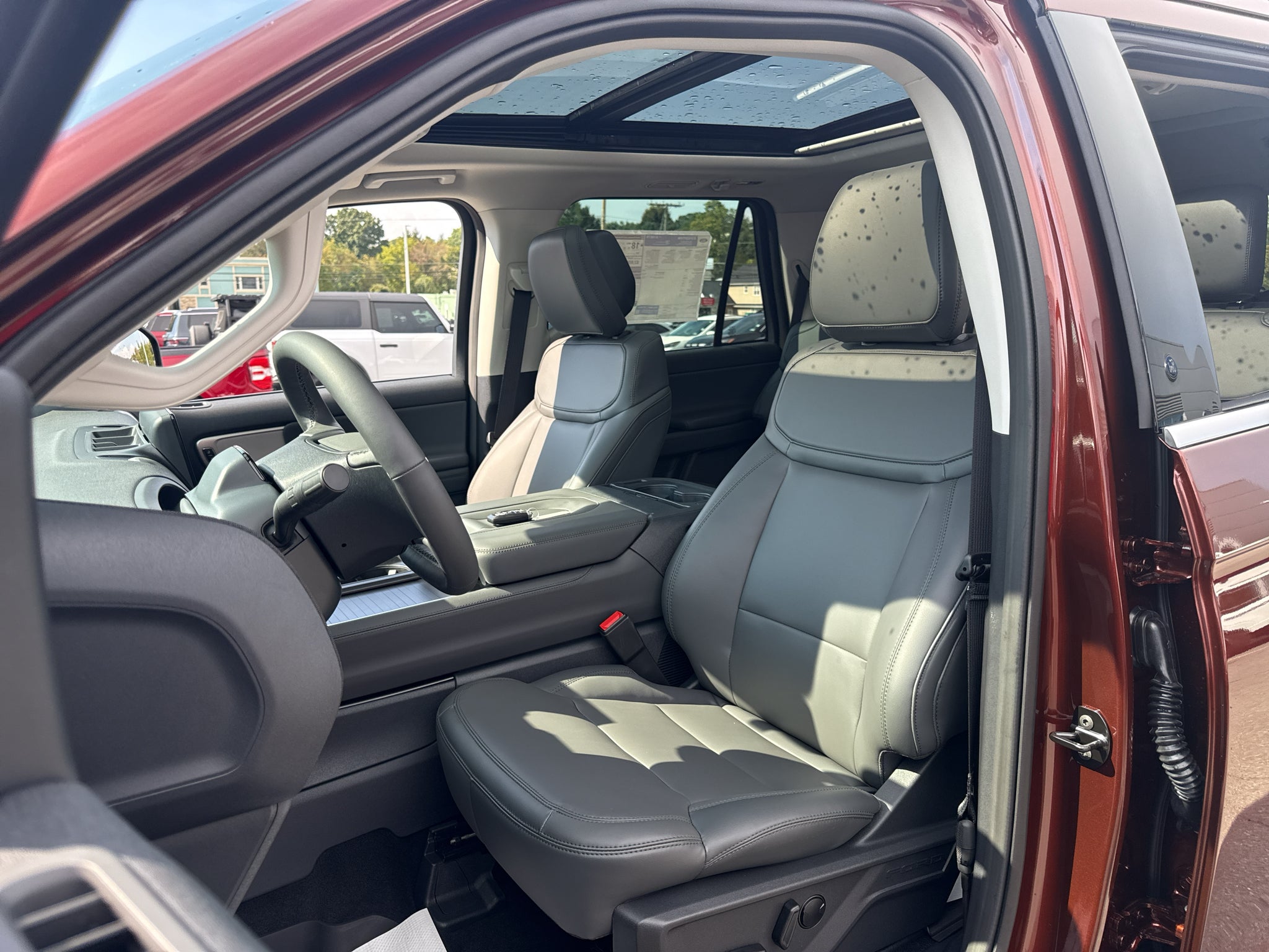 2027 Ford Expedition Active