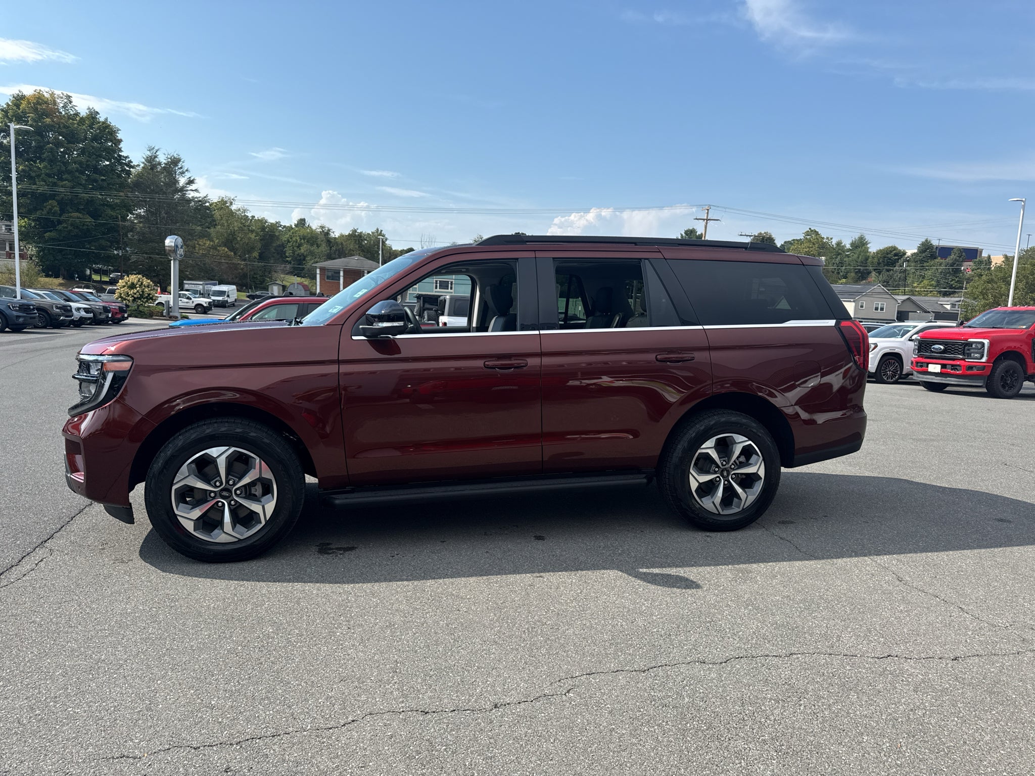 2027 Ford Expedition Active