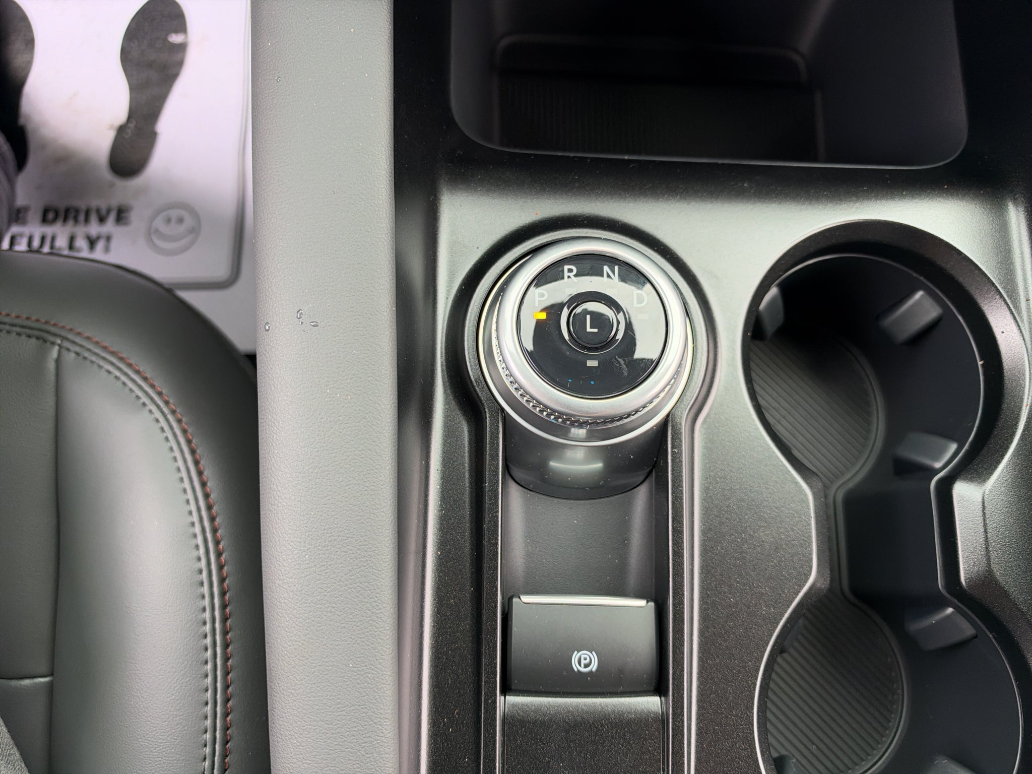 2027 Ford Explorer Active w/200A Pkg