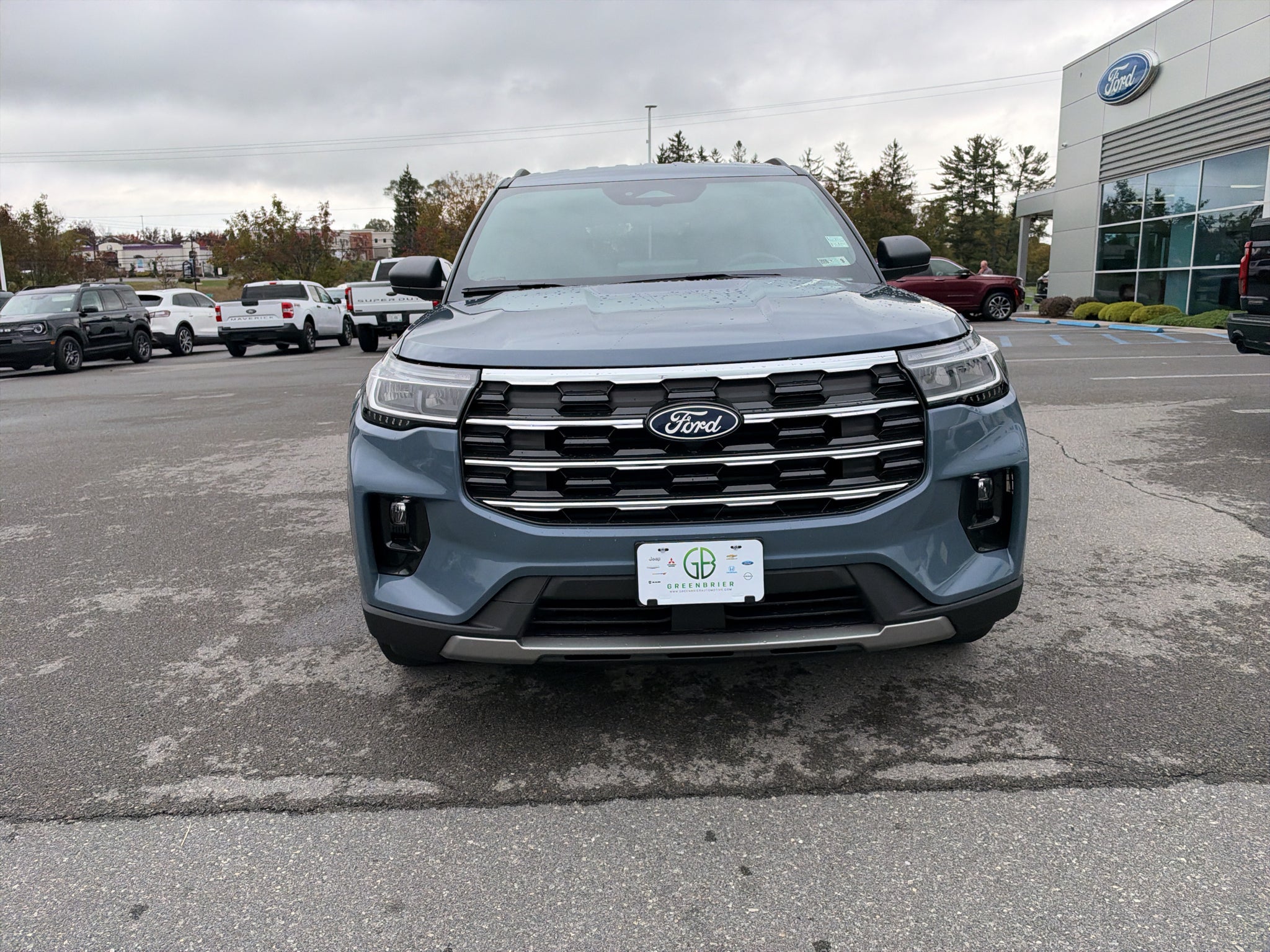2027 Ford Explorer Active w/200A Pkg