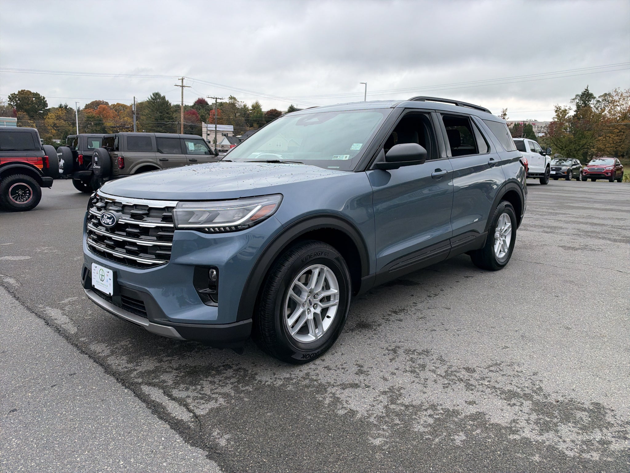 2027 Ford Explorer Active w/200A Pkg