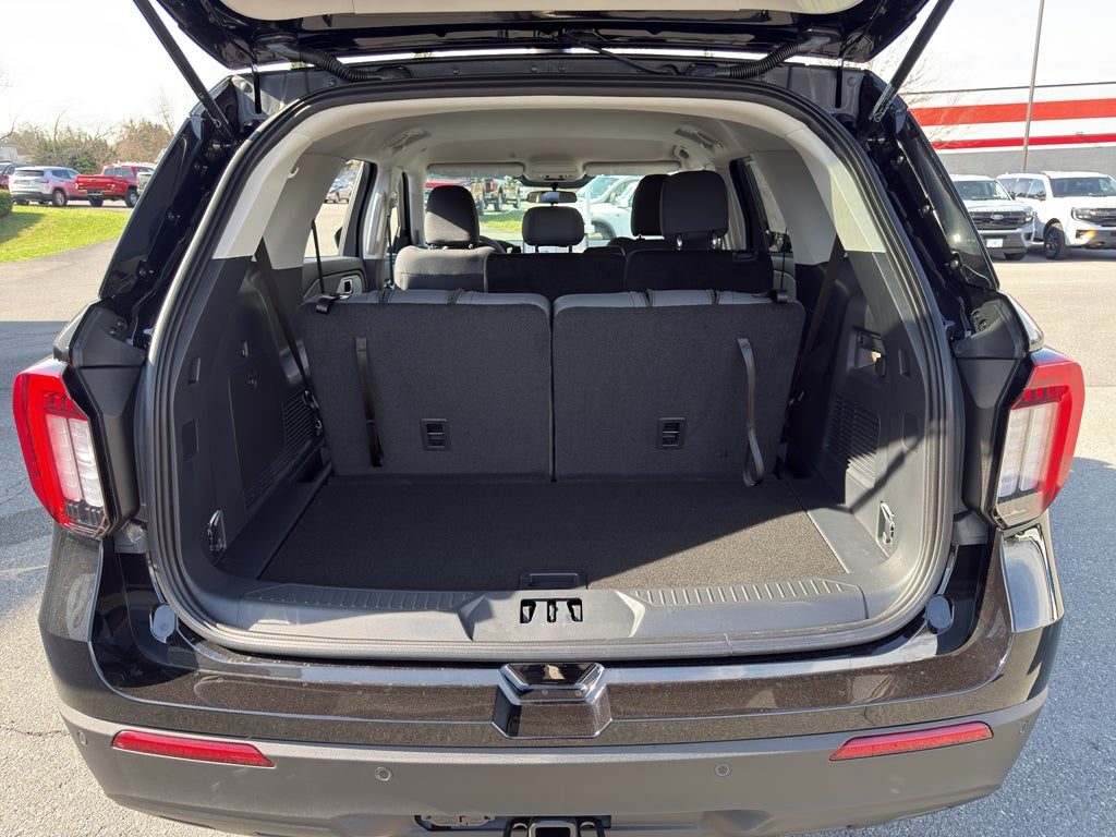 2026 Ford Explorer Active w/100A Pkg