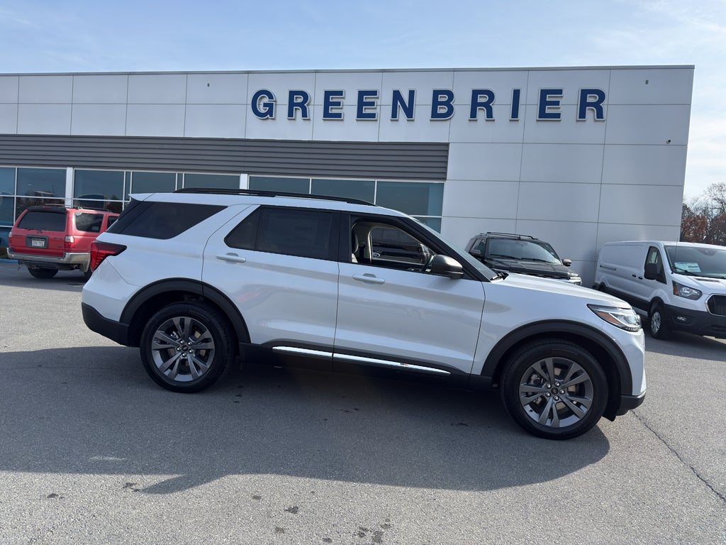 2025 Ford Explorer Active