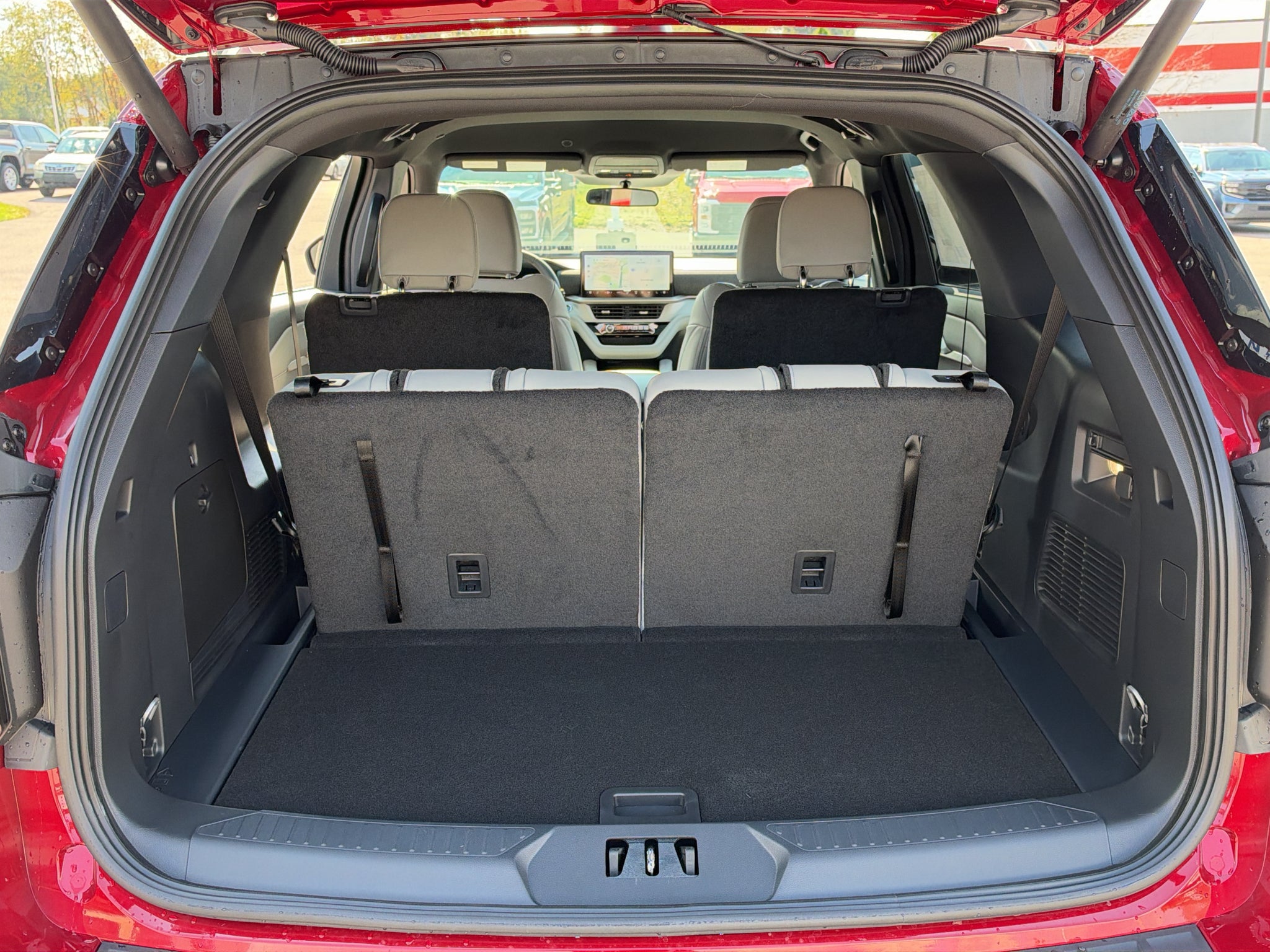 2027 Ford Explorer Active w/200A Pkg