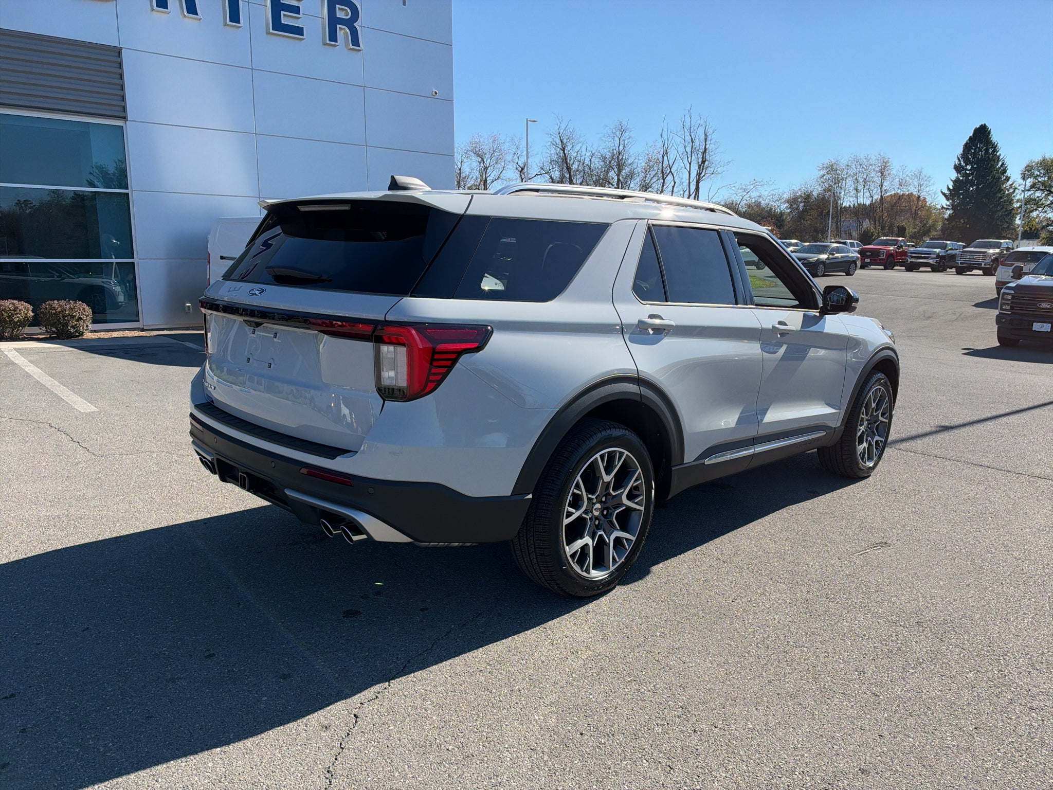 2027 Ford Explorer Platinum