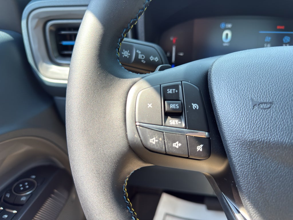 2025 Ford Maverick Lobo Standard