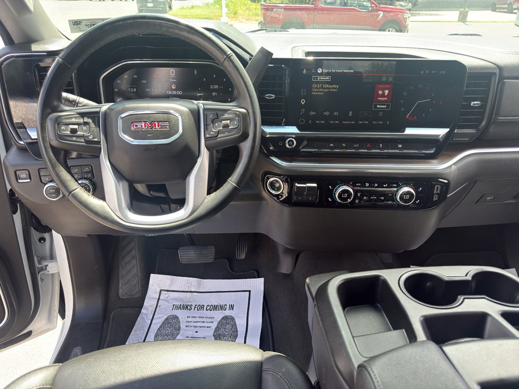 2025 GMC Sierra SLT