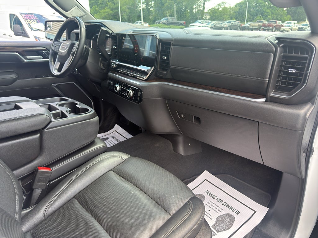 2025 GMC Sierra SLT
