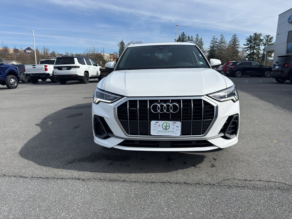 2023 Audi Q3 S line Premium