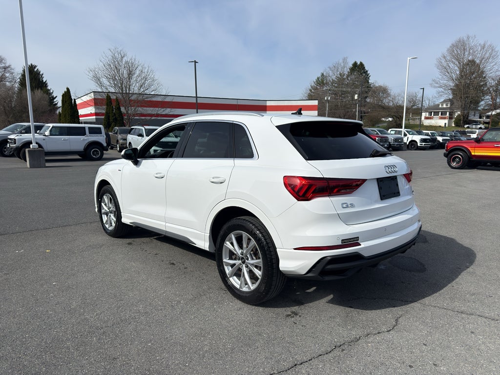 2023 Audi Q3 S line Premium