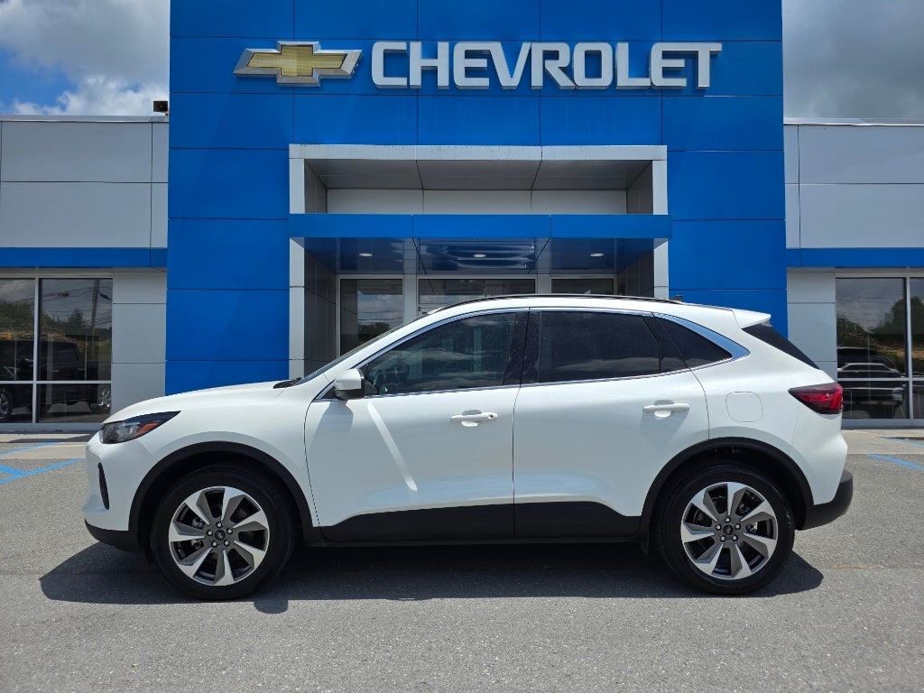 2025 Ford Escape Platinum