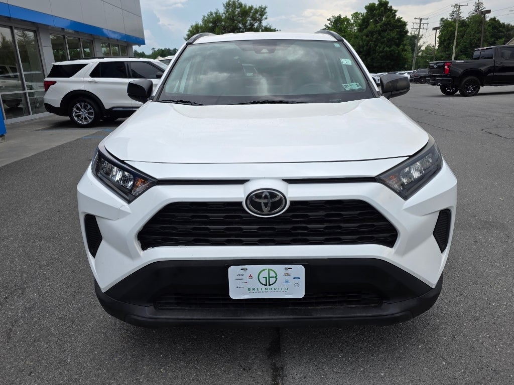 2020 Toyota RAV4 LE