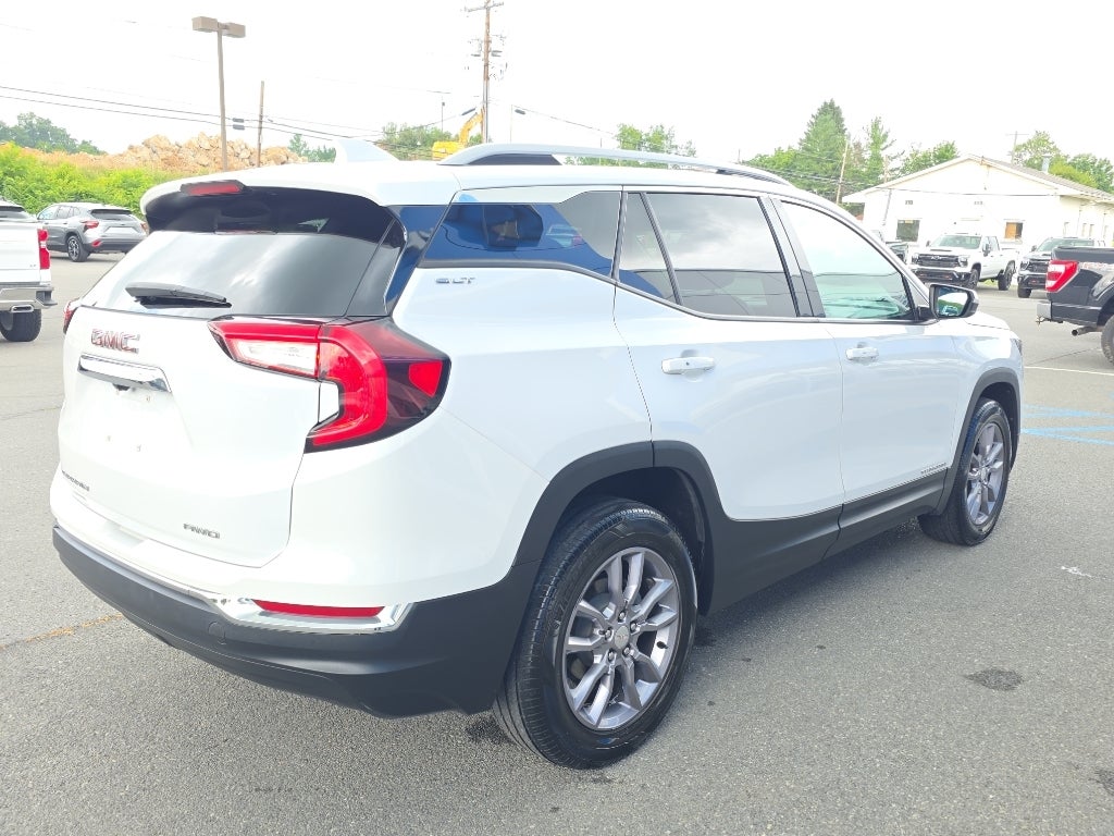 2023 GMC Terrain SLT