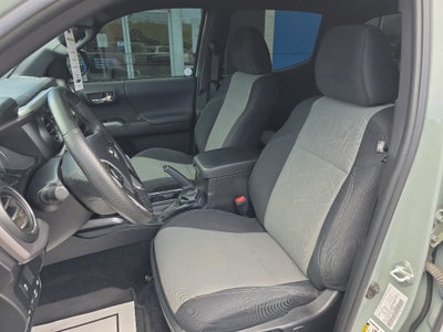2022 Toyota Tacoma 4WD SR
