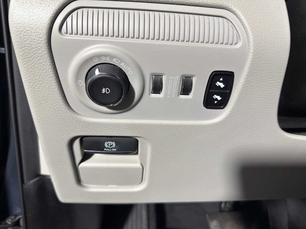 2023 Jeep Wagoneer L Base