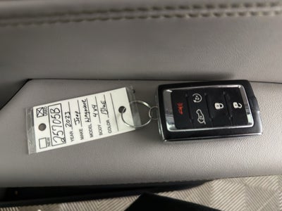 2023 Jeep Wagoneer L Base