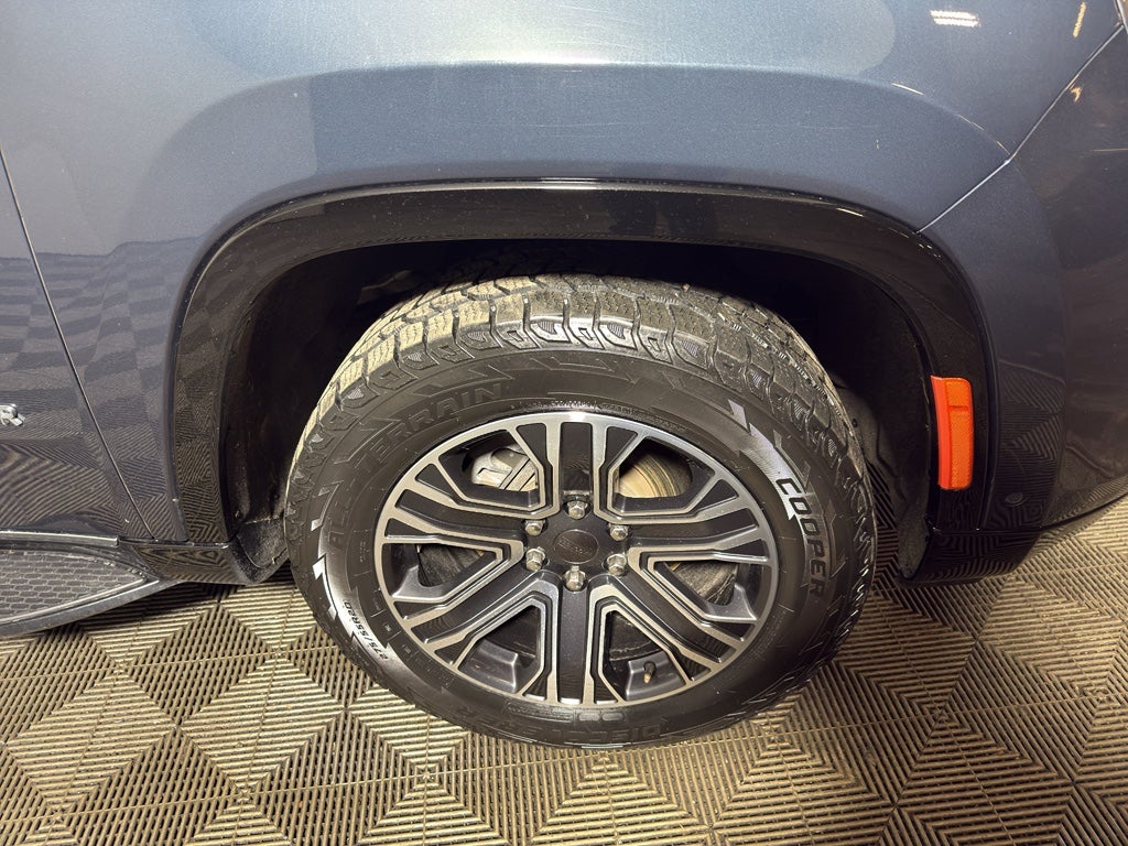 2023 Jeep Wagoneer L Base