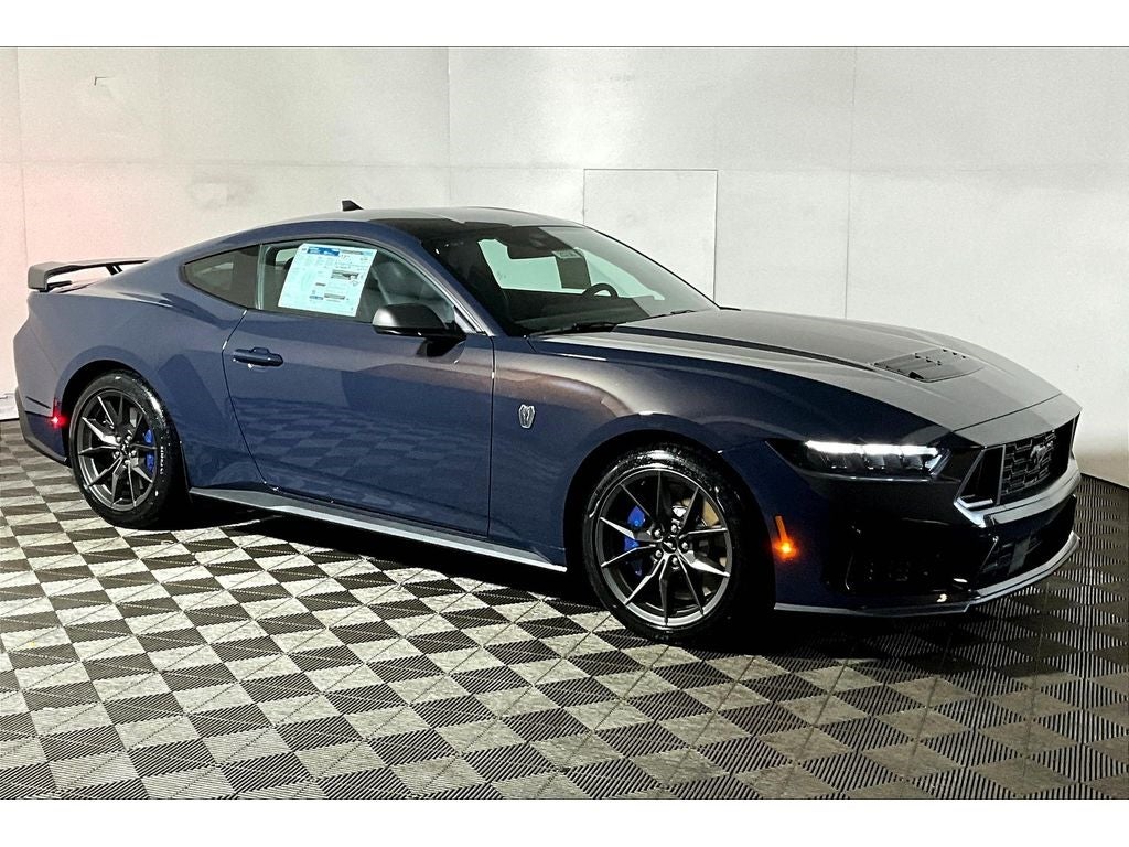 2025 Ford Mustang Dark Horse