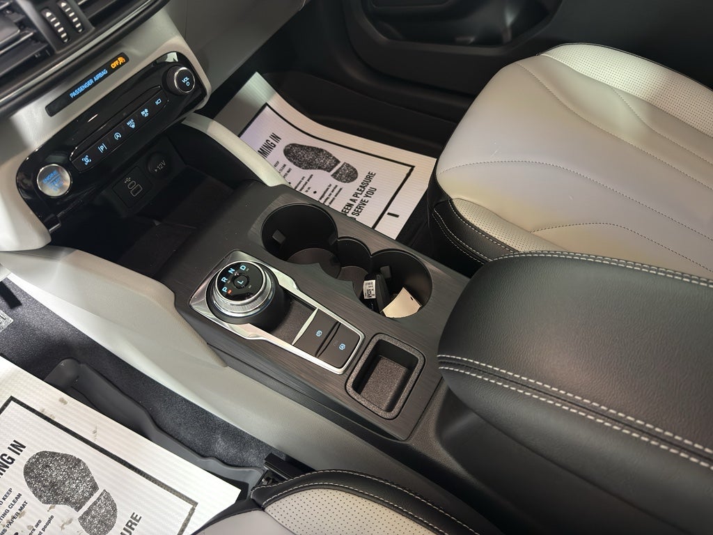 2026 Ford Escape Platinum