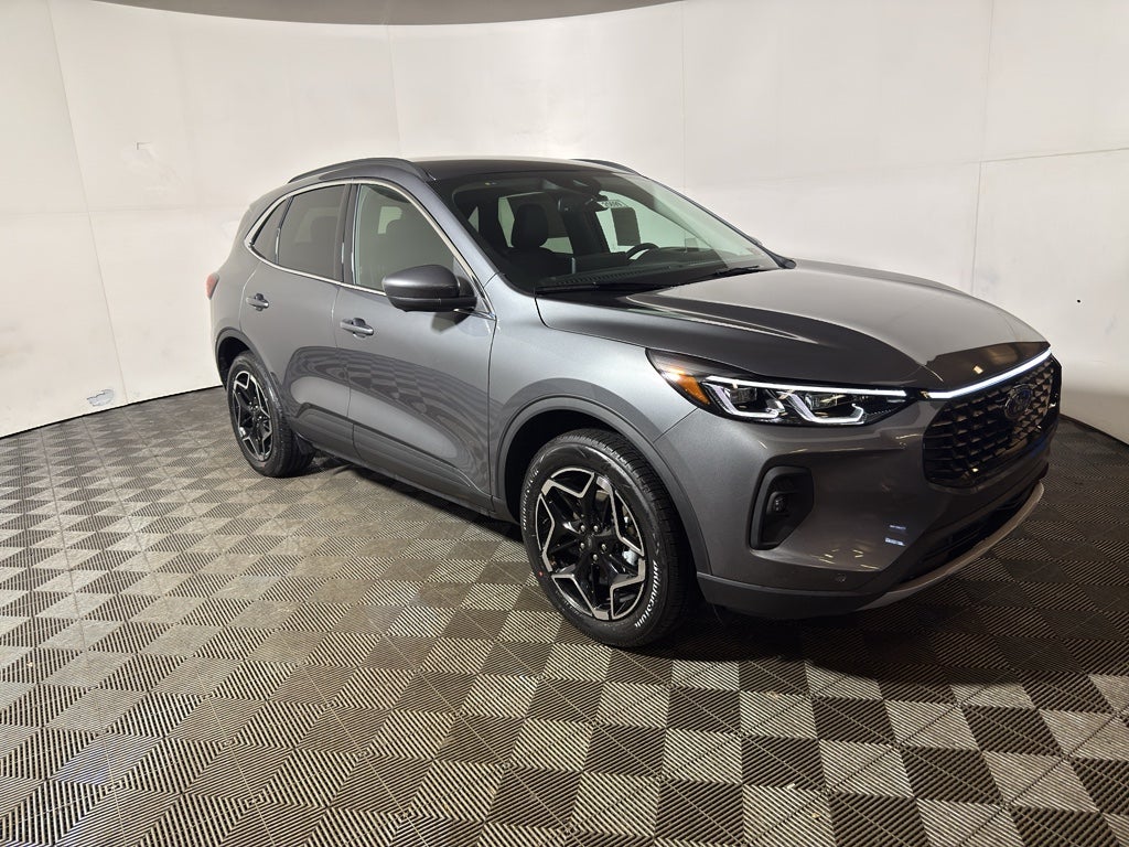 2026 Ford Escape Platinum