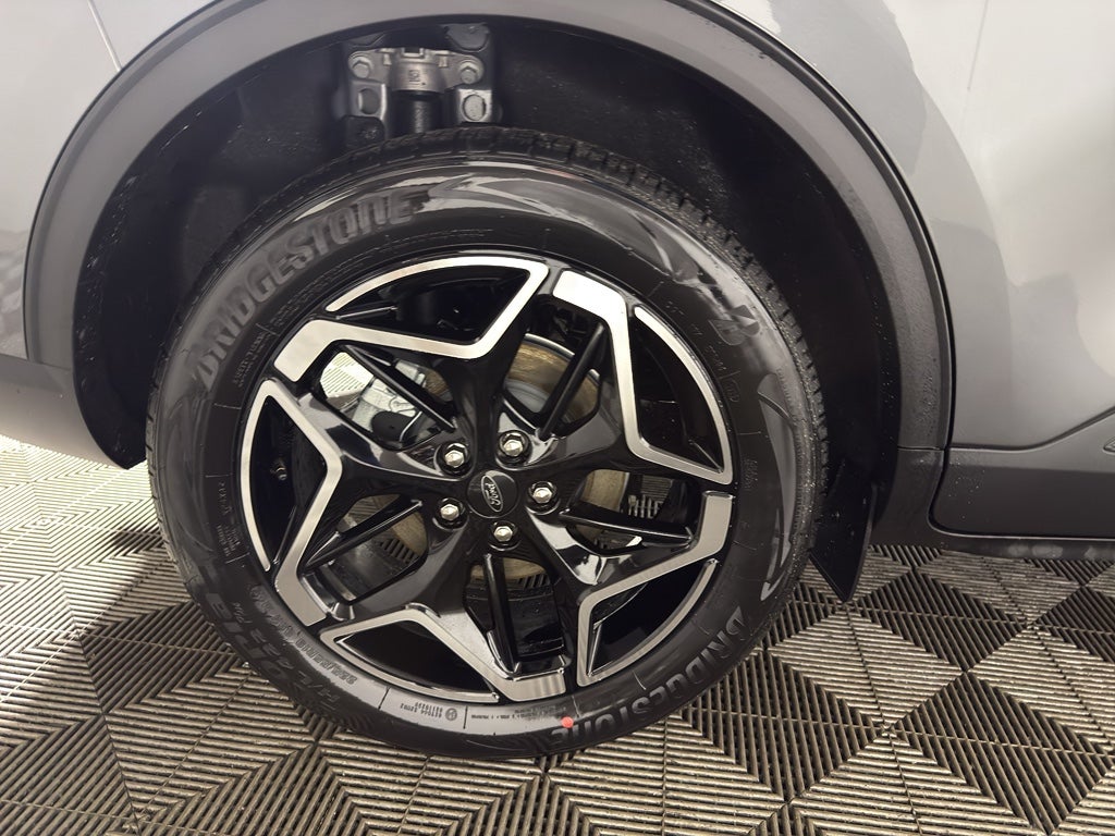 2026 Ford Escape Platinum