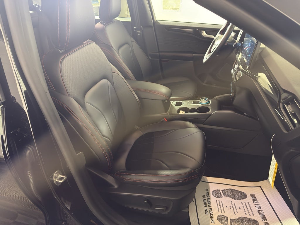 2026 Ford Escape ST-Line Elite