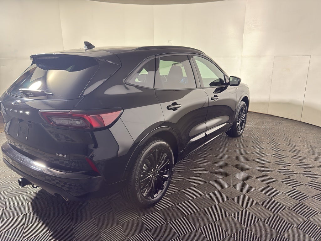 2026 Ford Escape ST-Line Elite