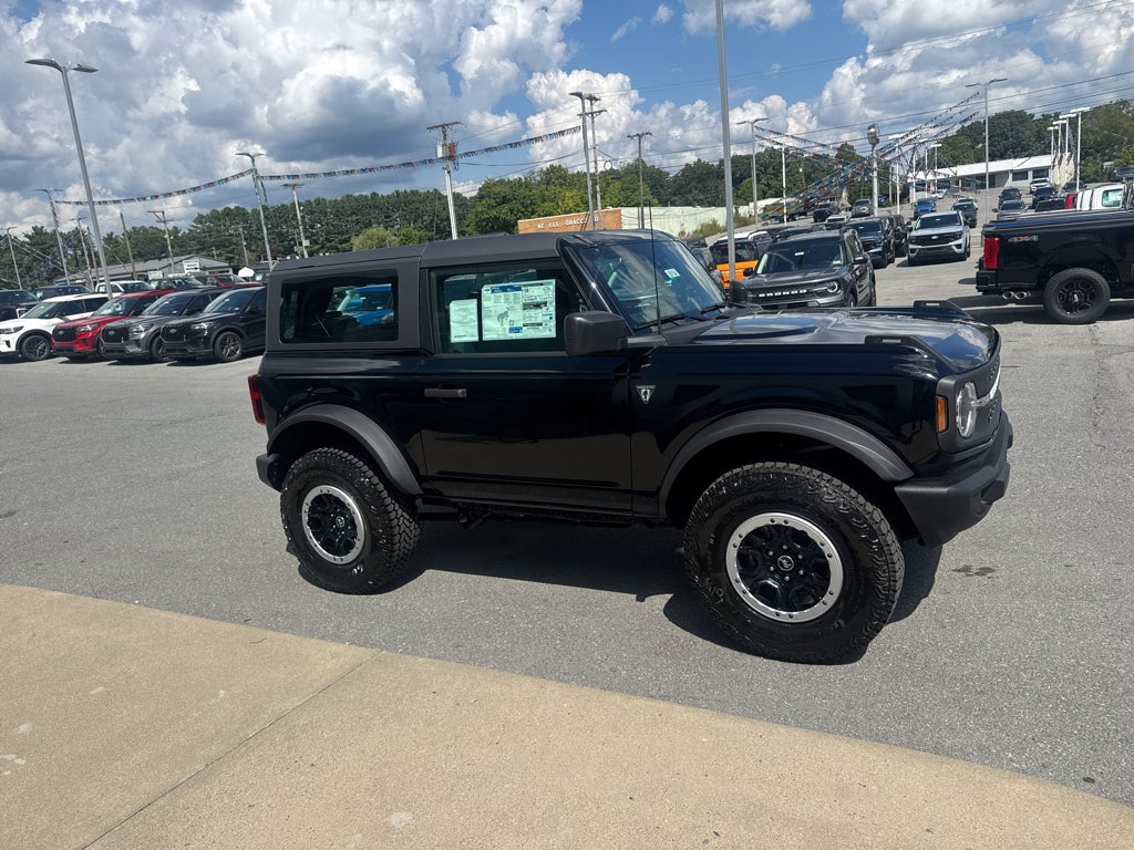 2026 Ford Bronco Base