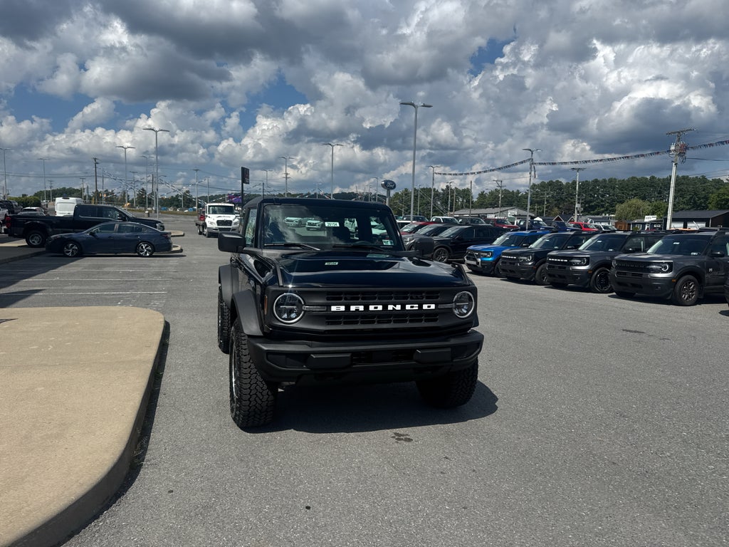 2026 Ford Bronco Base